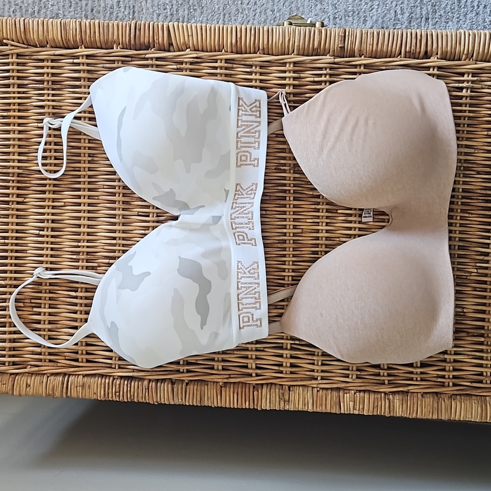 Victoria's Secret/Pink Wireless Bra Set